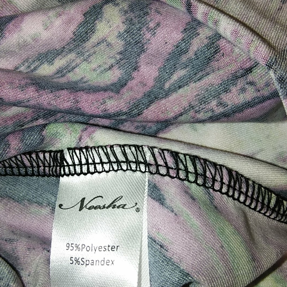 Tribal 💕Razor Back Sharkbite 🦈Hem Tank - Picture 5 of 8